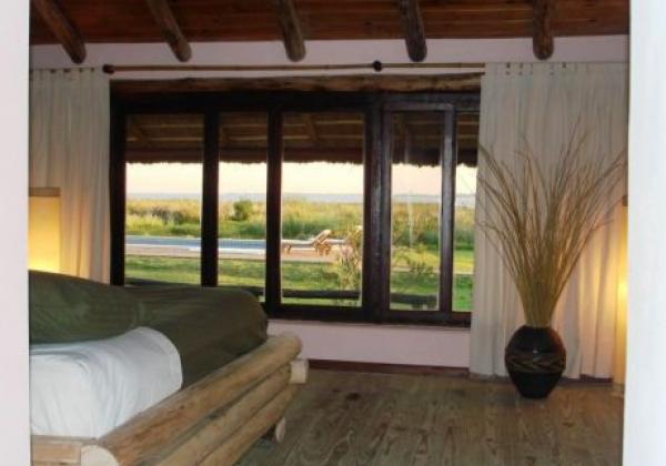 room-suite-lake-view.jpg
