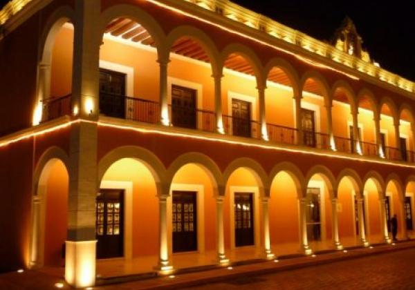 campeche-by-night.jpg