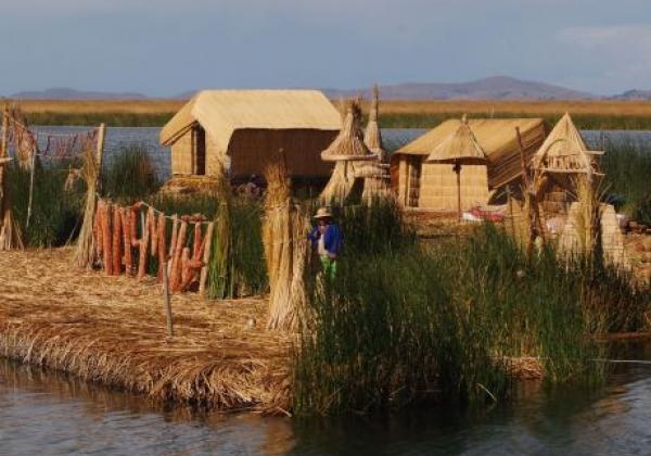 uros-floating-islands