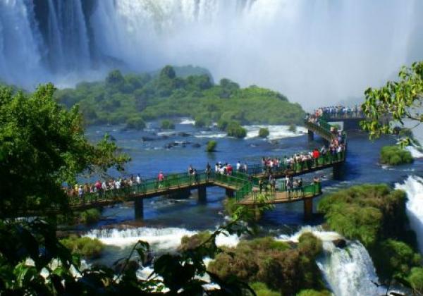 s-bra-iguassu-10-©-sat-(es)