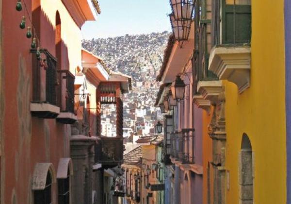s-bol-la-paz-streets-02-©-sat-(sk).jpg