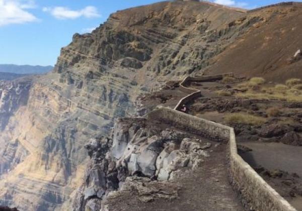 masaya-volcano-lookout