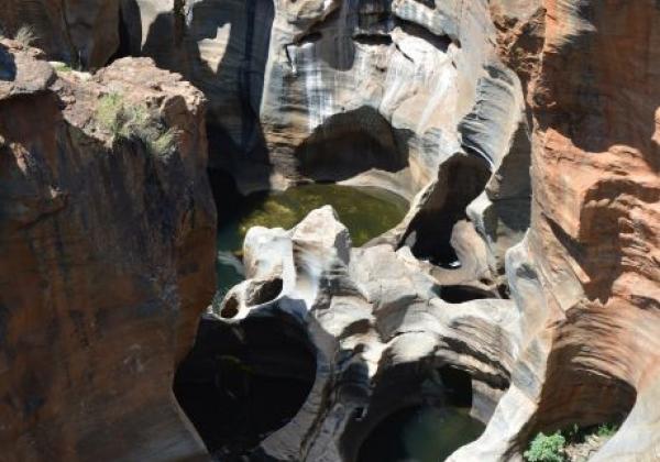 bourke-lucks-potholes-hochformat