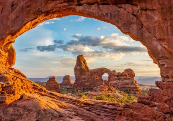 north-window-at-arches-national-park-in-utah