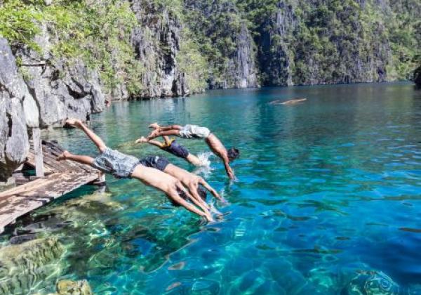 kayangan-lake-coron-philippines