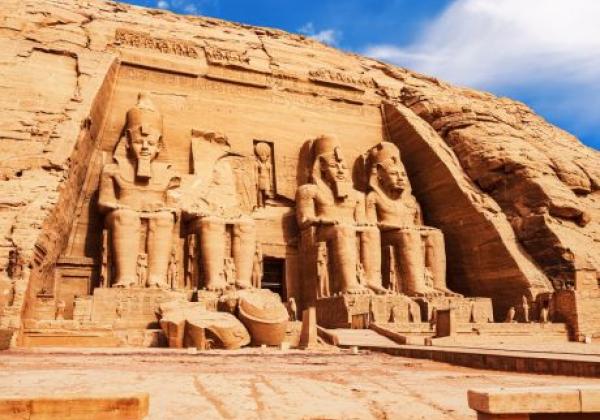 großer-tempel-von-ramses-ii.-in-abu-simbel,-Ägypten