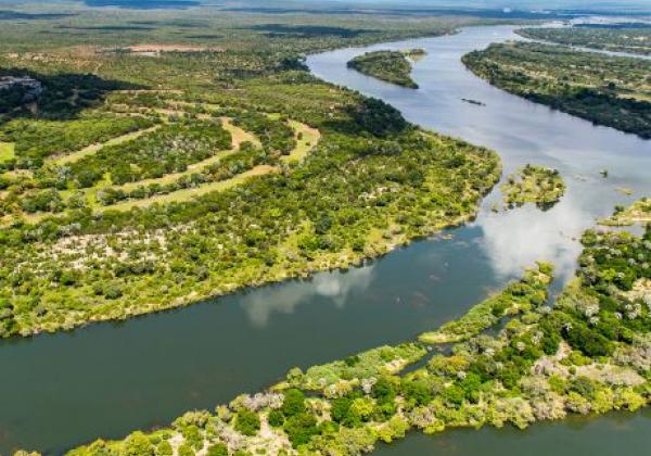 zimbabwe---zambezi-river-01