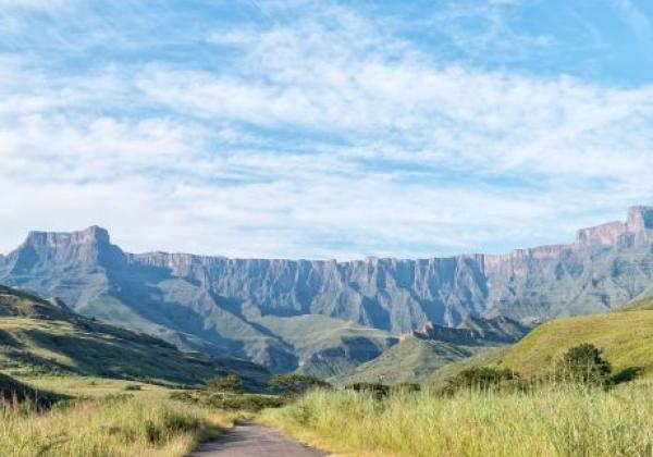 drakensberg---amphitheatre-01