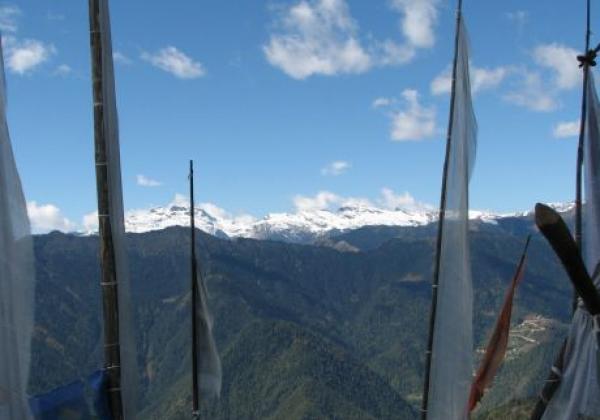 view-from-dochula-pass