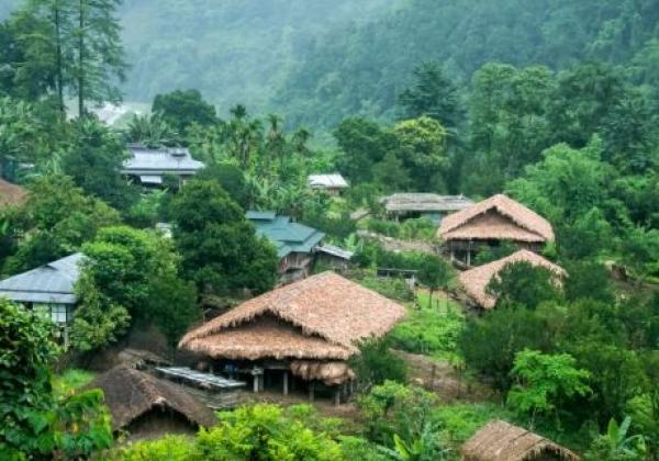 179---along-village-800x532