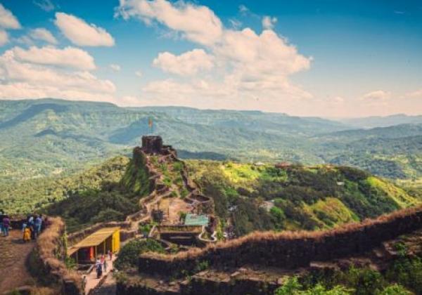270---pratapgad-fort-800x534