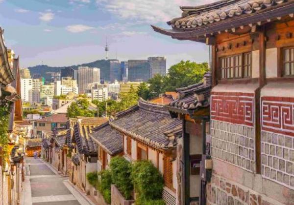bukchon-hanok-village-south-korea