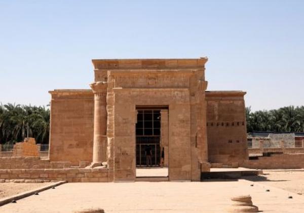 kharga-hibis-tempel-3.jpg