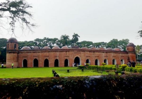 60-dome-mosque