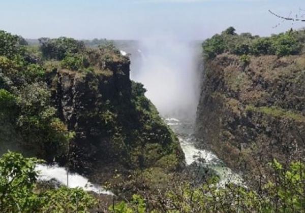 livingstone-–-victoria-falls-(simbabwe)-9