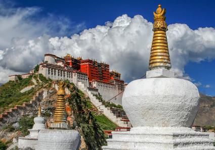 Potala Palace in sum_154_3.jpg