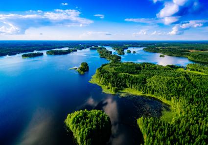 Seenlandschaft in Fi_91_3.jpg