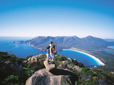 wine-glass-bay-tasmania-low-res