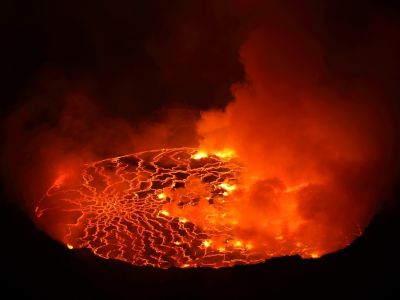 tag-2---besteigung-des-nyiragongo-vulkans---lava