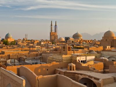 tage-12-yazd-blick-auf-stadt-yazd.combination-of-cultur-eand-nat