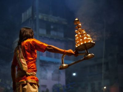 12---aarti-800x533
