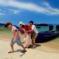 malaysia---boat-by-the-beach-(1)