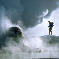 geysir-erupting-3