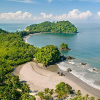 manuel-antonio-playa-espadilla