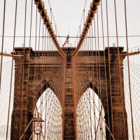 ny,-new-york,-brooklyn-bridge