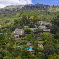 drakensberg---the-cavern-02